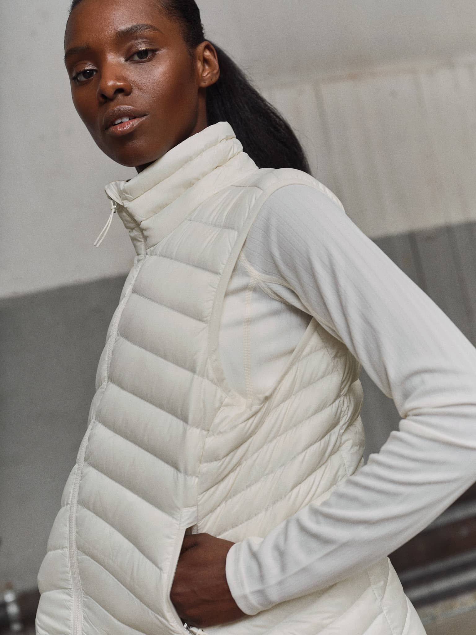 Spirit Down Liner Vest - Tofu white