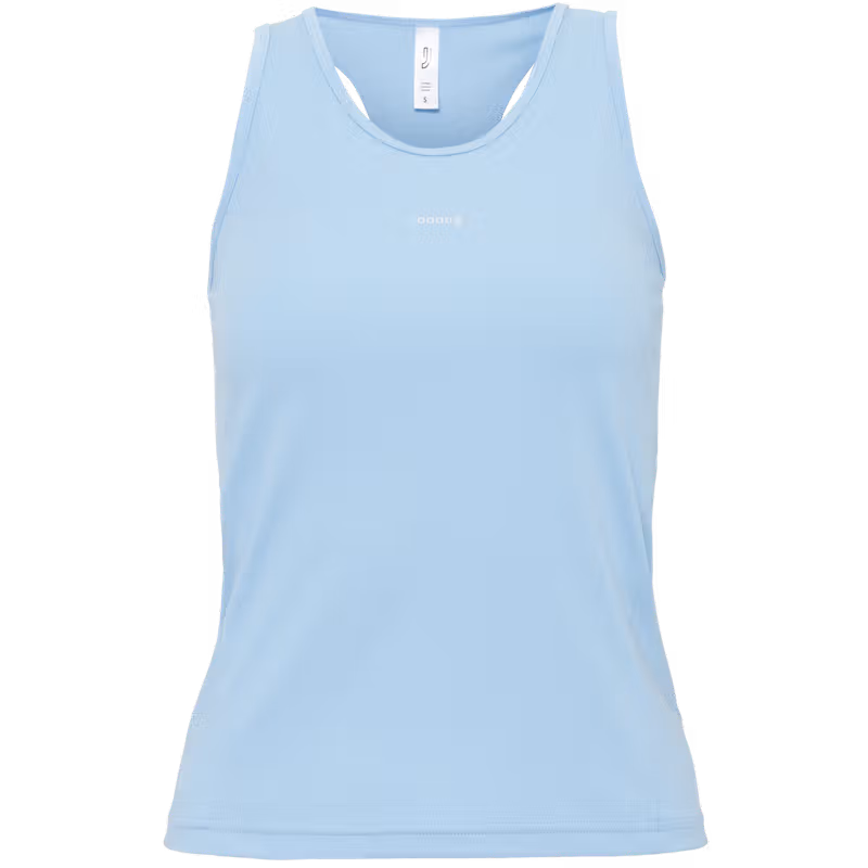 Front view of the light blue Johaug Energy Singlet, a moisture-wicking training tank with a round neck.